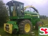 Кормоуборочный комбайн John Deere 7300